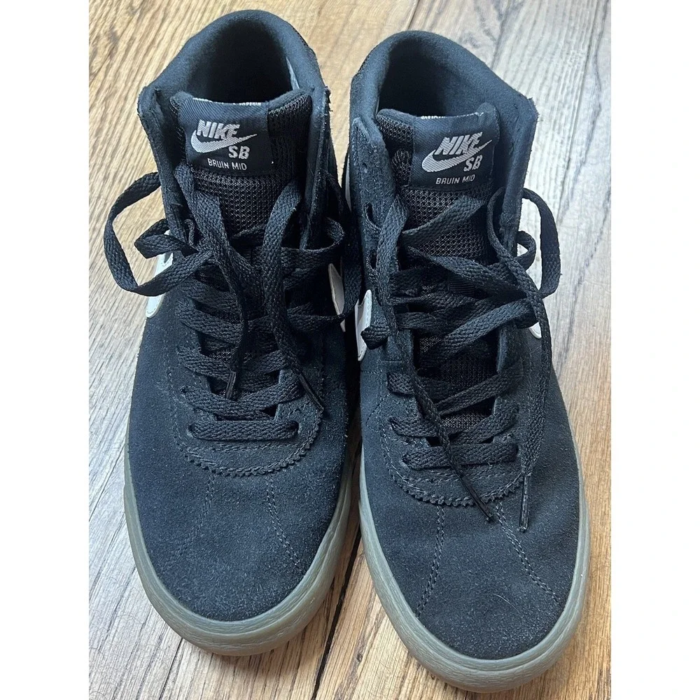 Nike fast shipping
